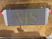 Интеркулер 550х230х65 выхода 57мм